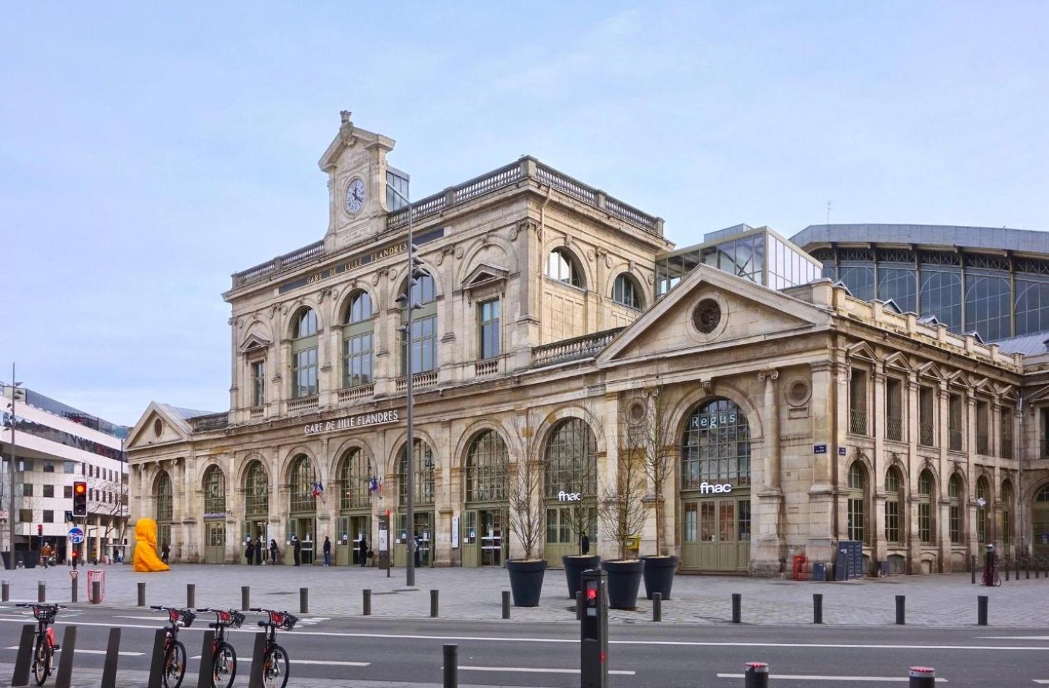 Lille Hypercentre Gares - Small Suite Экстерьер фото