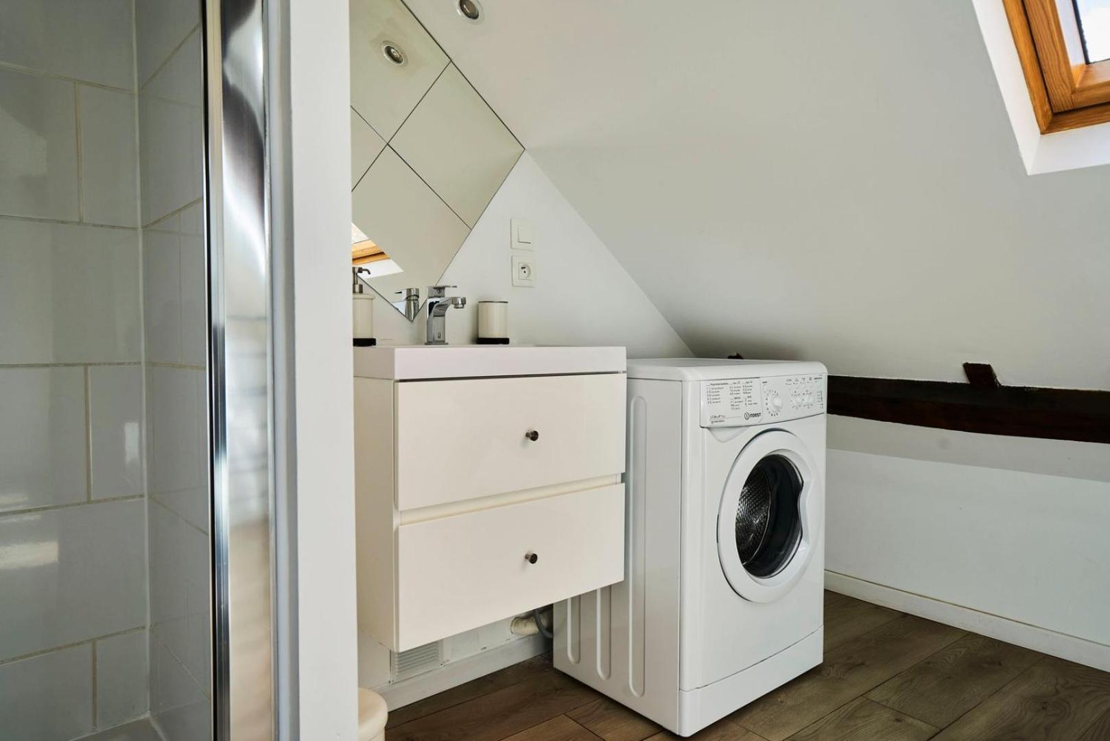 Lille Hypercentre Gares - Small Suite Экстерьер фото