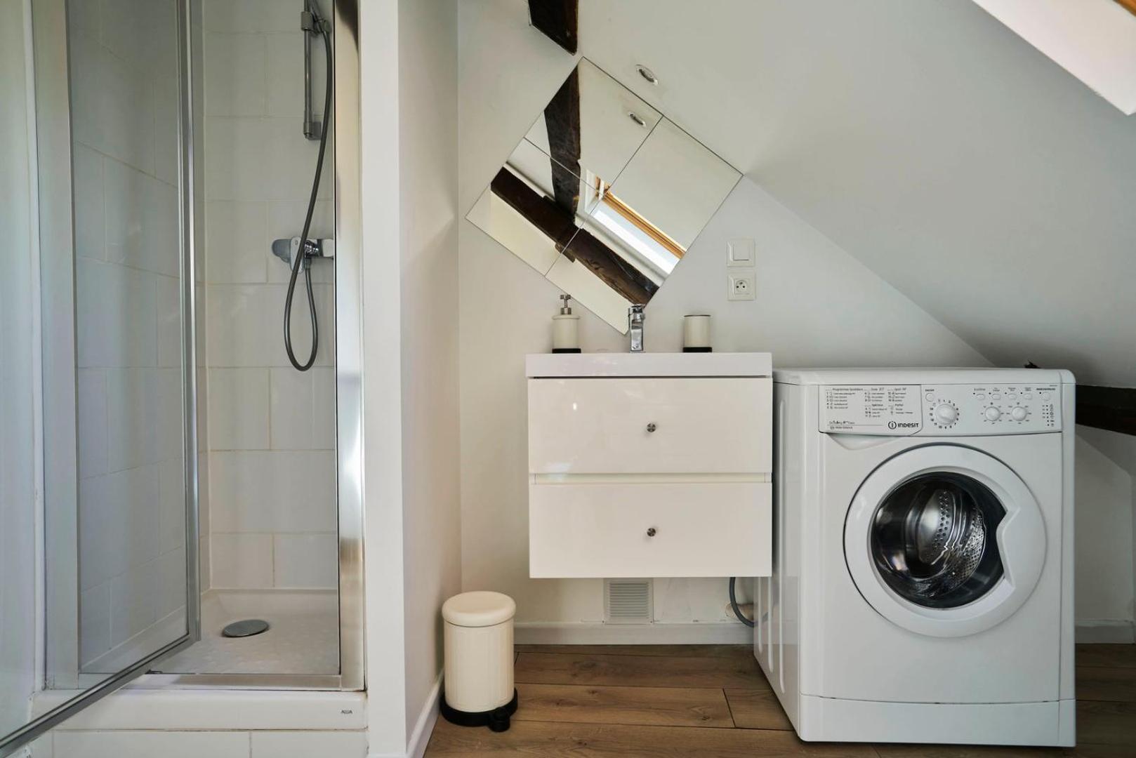 Lille Hypercentre Gares - Small Suite Экстерьер фото
